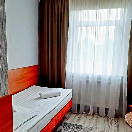 Hotel Bursztyn Kaliszki Eksteriør bilde