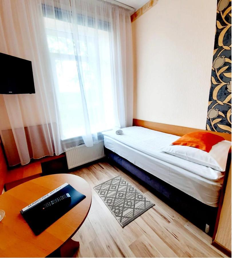 Hotel Bursztyn Kaliszki Eksteriør bilde