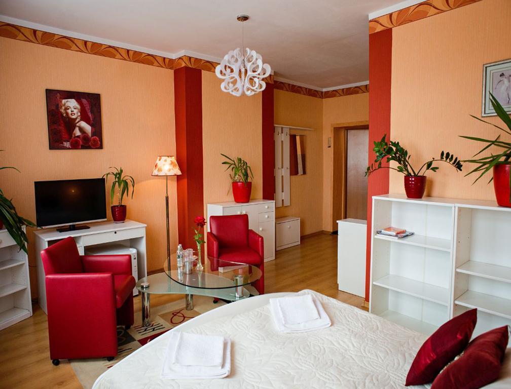 Hotel Bursztyn Kaliszki Eksteriør bilde