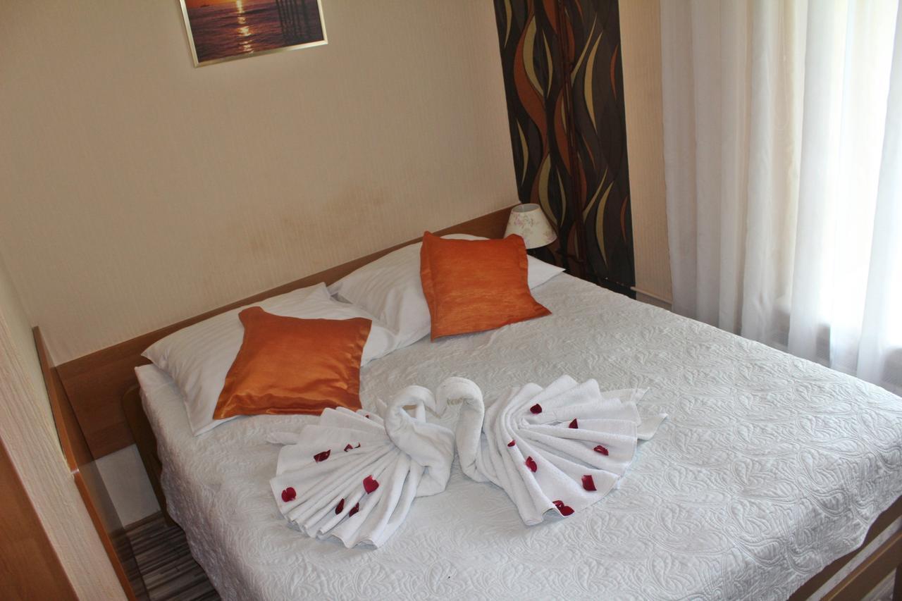 Hotel Bursztyn Kaliszki Eksteriør bilde